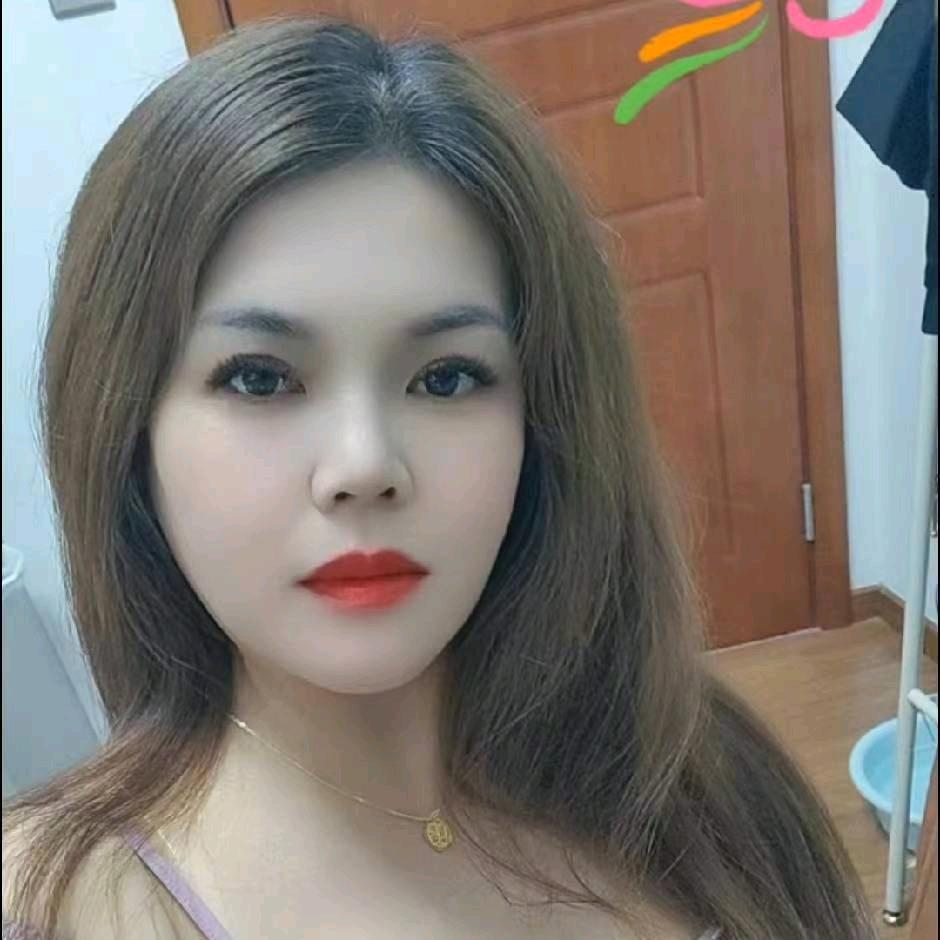 女人与红酒