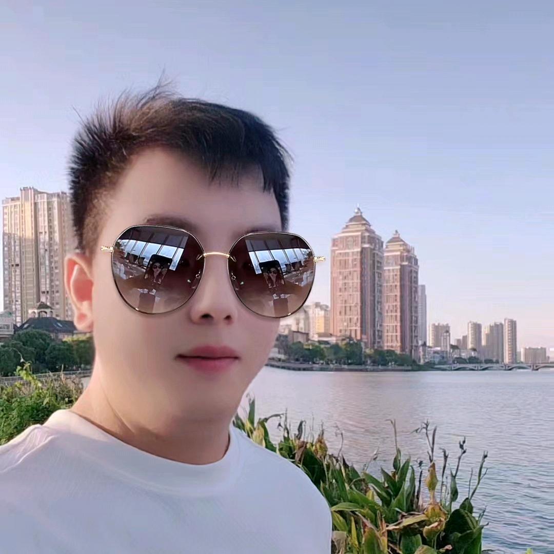 阳光男人