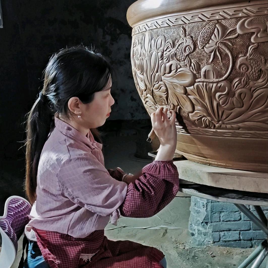 小李～非遗黑陶鱼盆