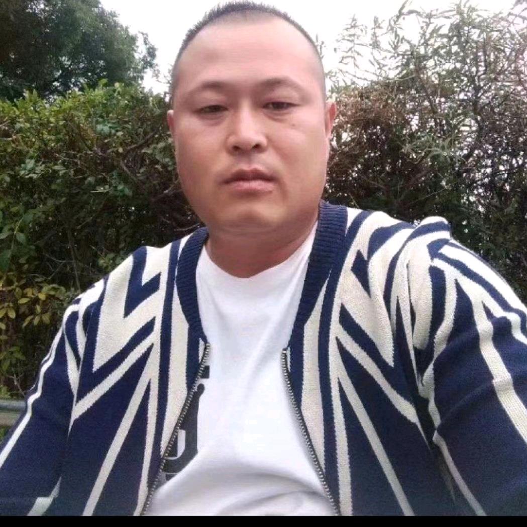 小刘承接脚手架搭拆