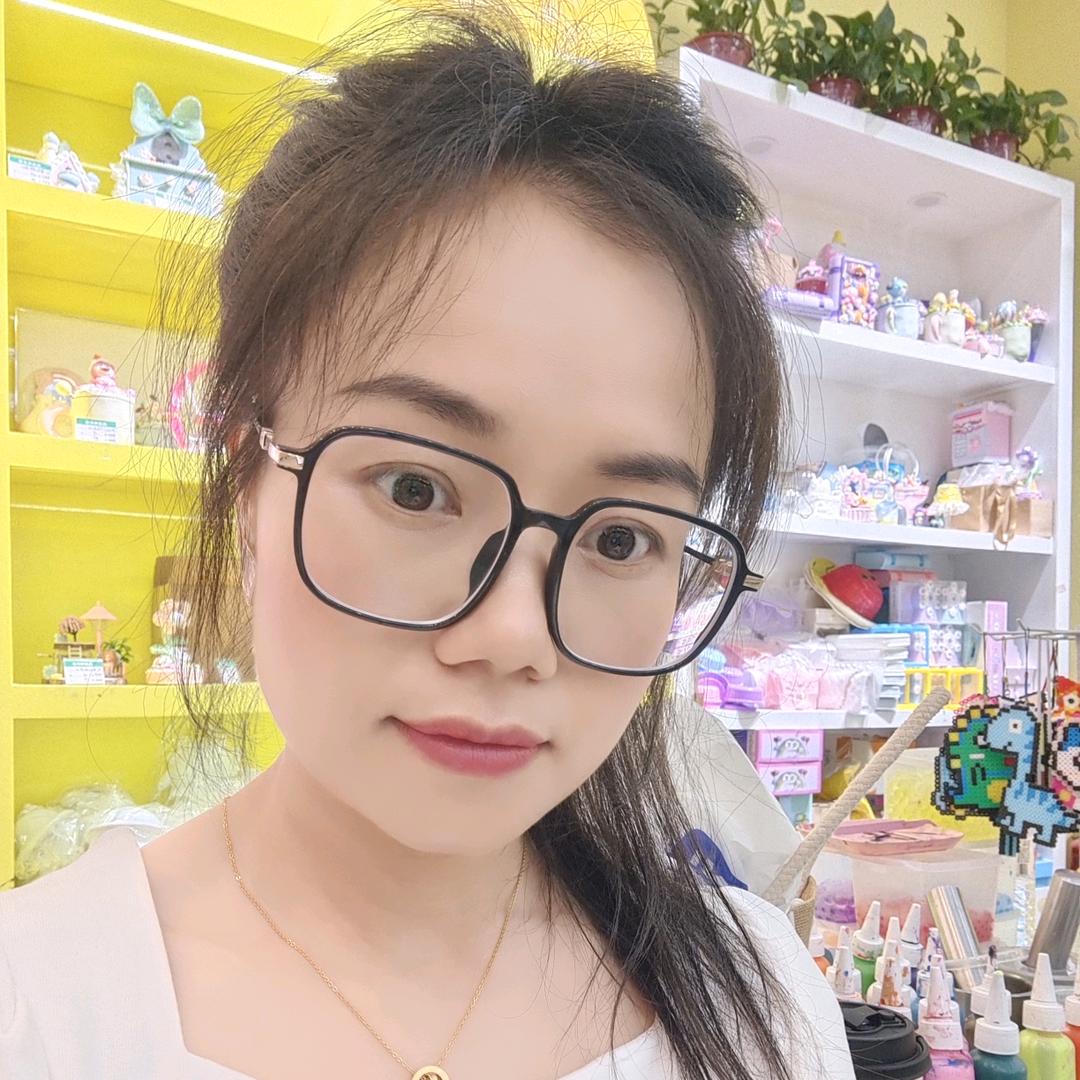 木木（好物在橱窗）