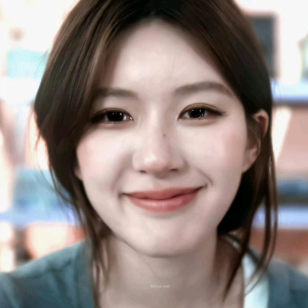 ^-祀露焉^-头像