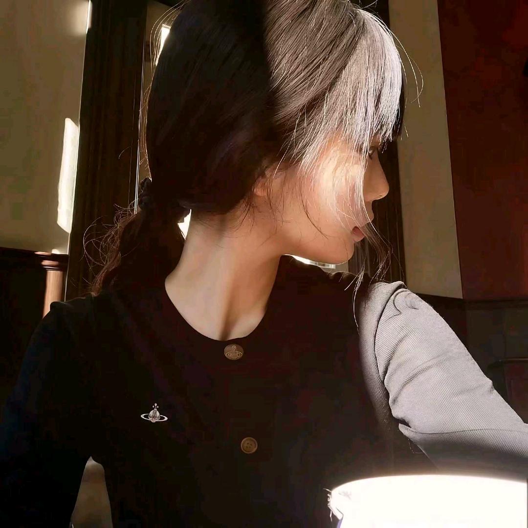 小Y🐾