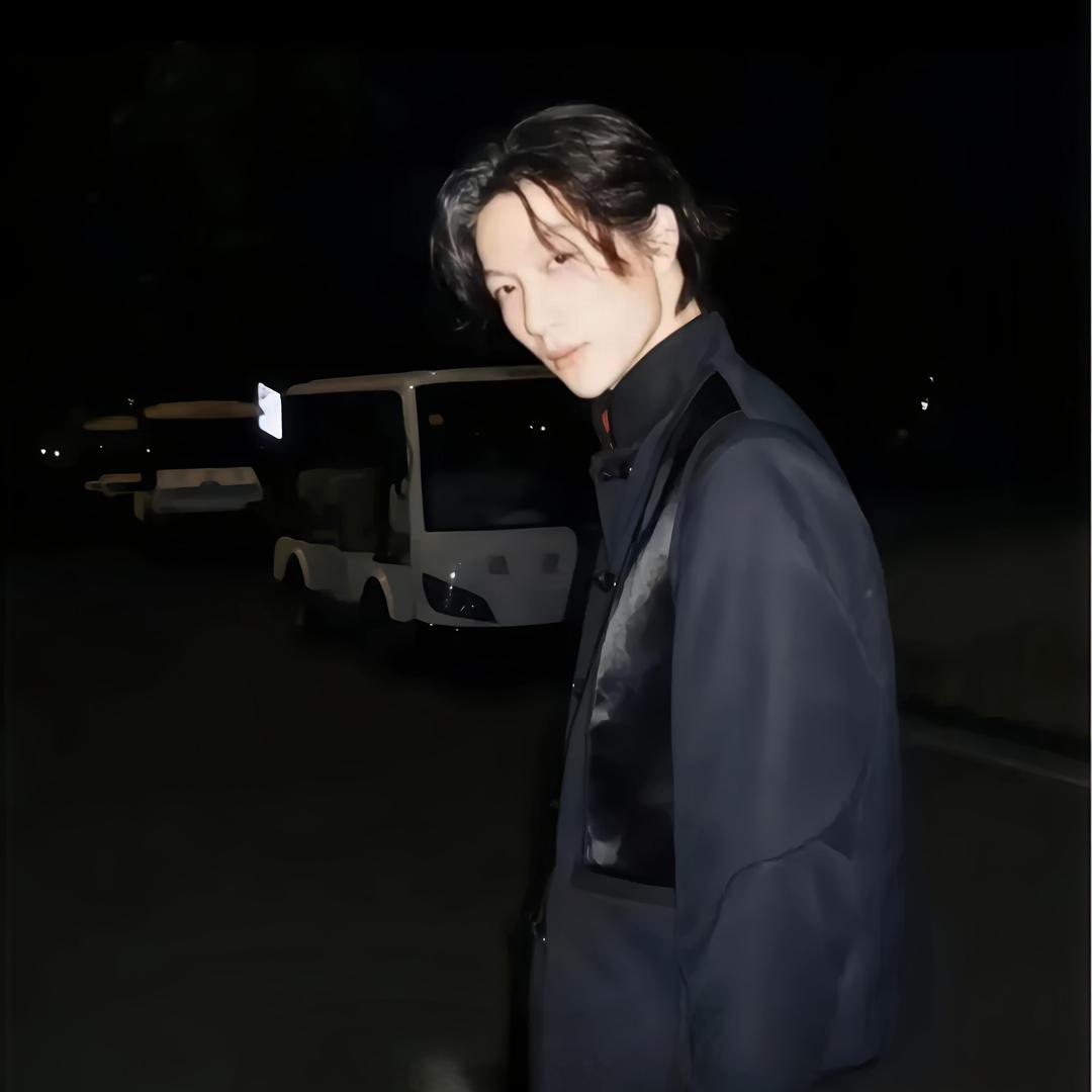椿诩AD