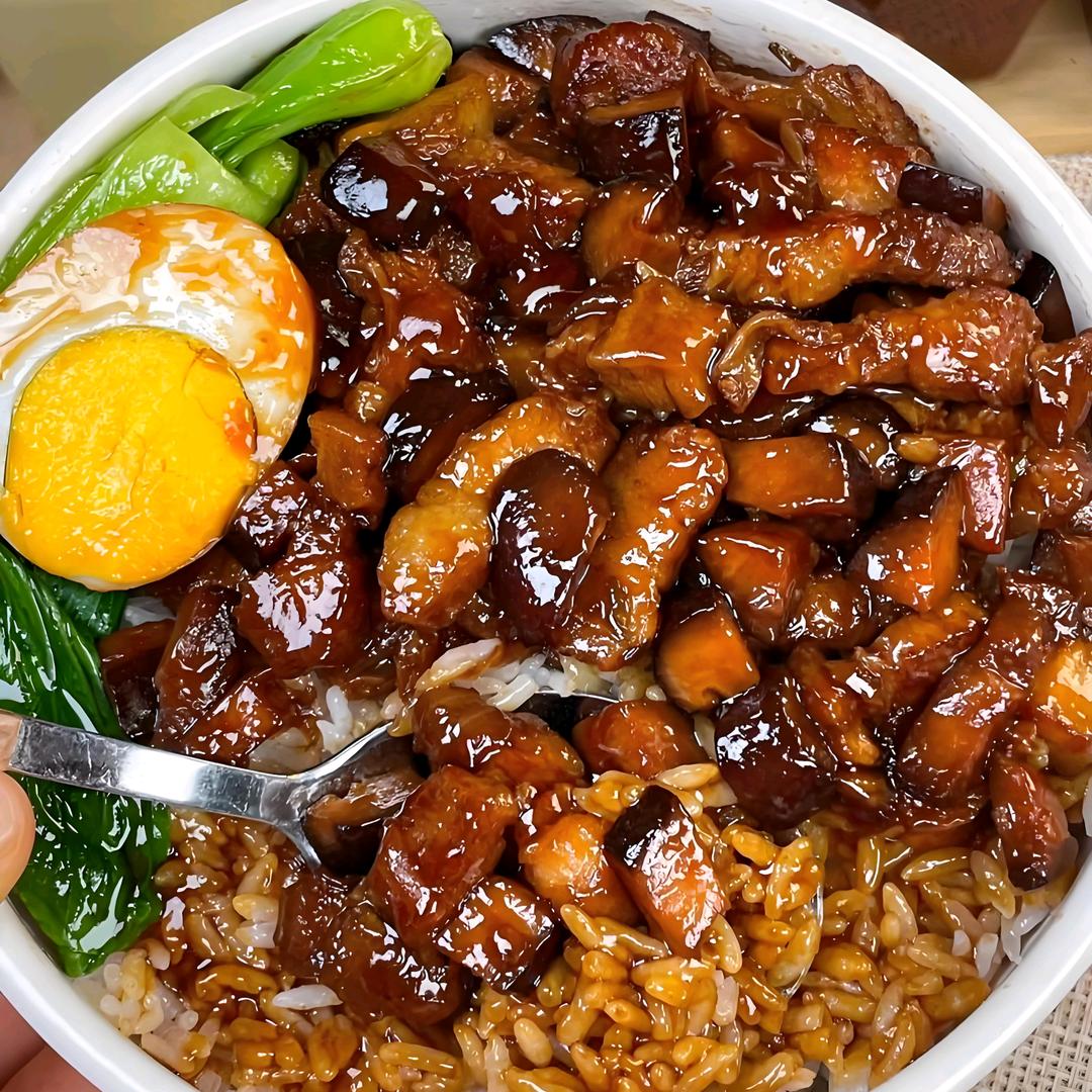 明园三楼卤肉饭