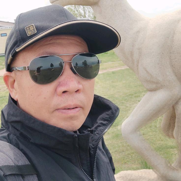 熬夜冠军本人~张💖