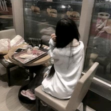 ℳ̶̶̶̶♡̶҉星辰yu~颖颖꧔ꦿ℘