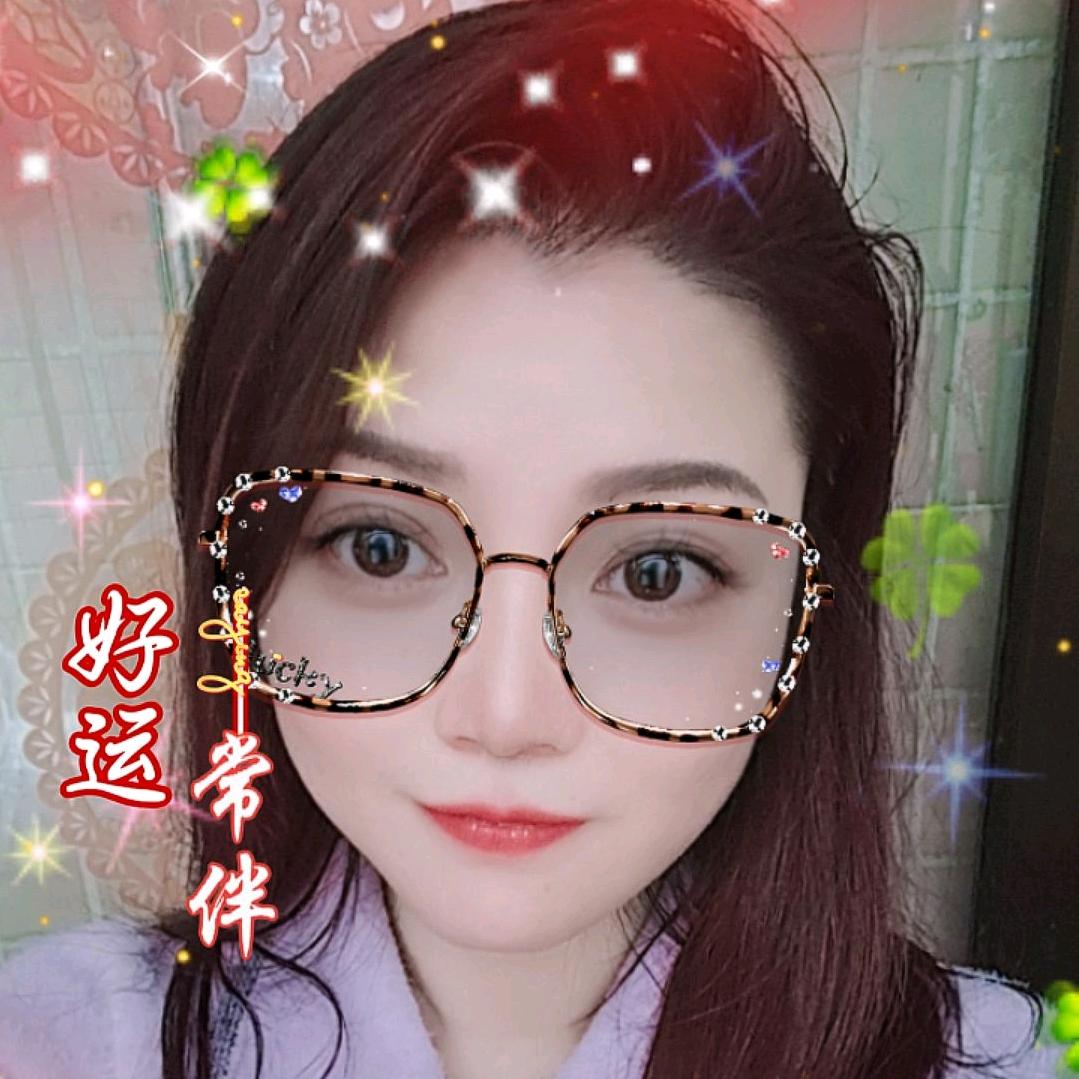 黄小爱