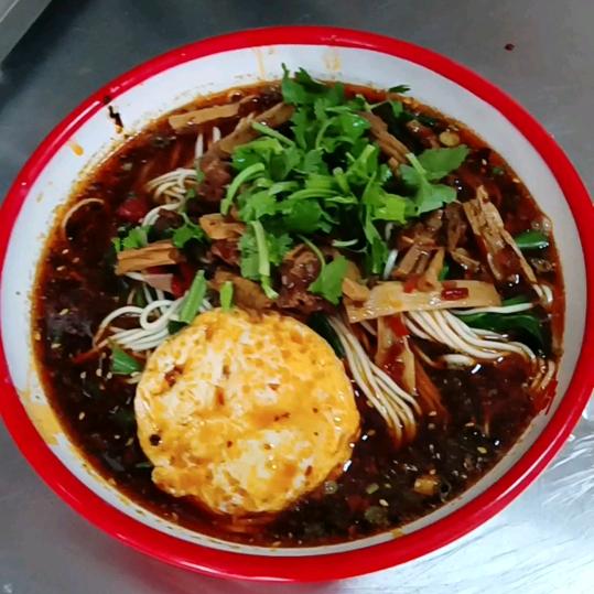 万源聂立召笋子牛肉面