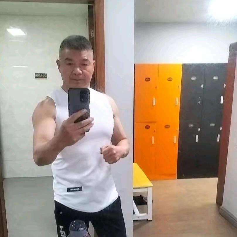 云飞