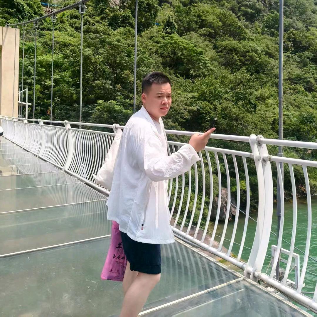 阿勇（老李家炒鸡）