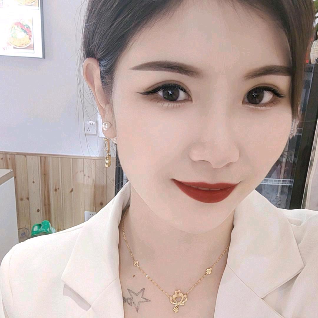 🍓摇摇奶昔