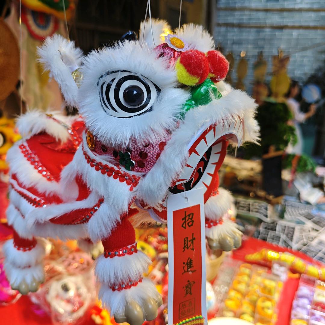 尹里雾里
