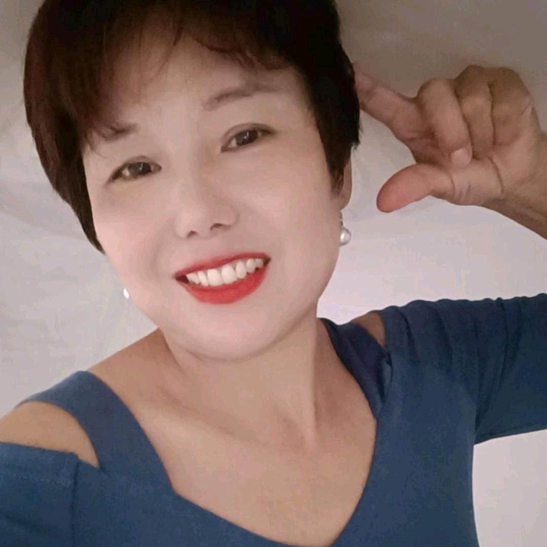 杨妞