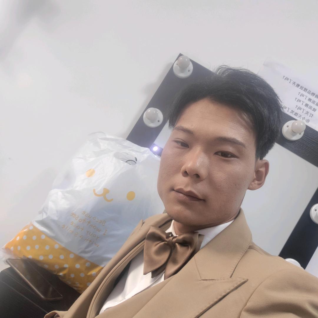 昊天（🧐🧐）