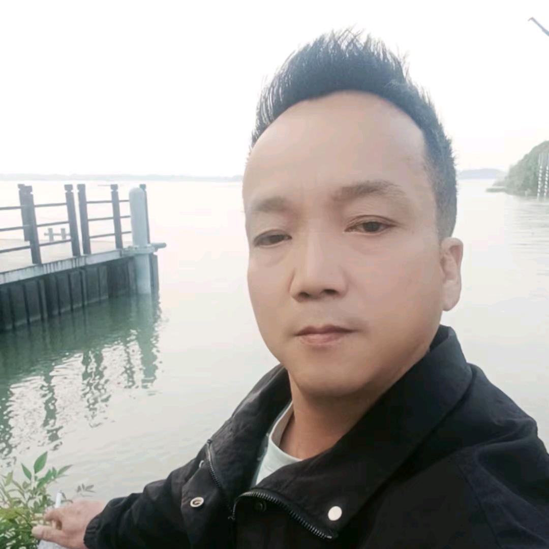 彼岸花开忆流年