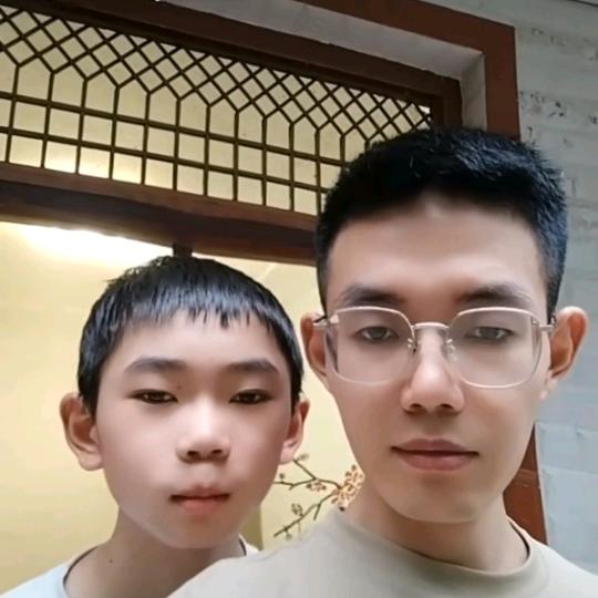 静慈（私信不闲聊在家居士主修净土）