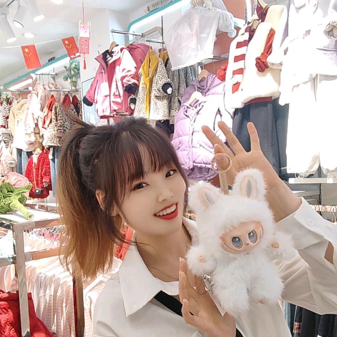 七彩童坊晓晓