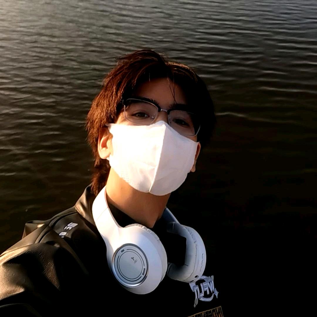 世界尽头的一滩死水