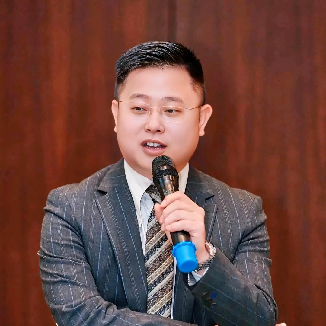 执行律师窦一龙