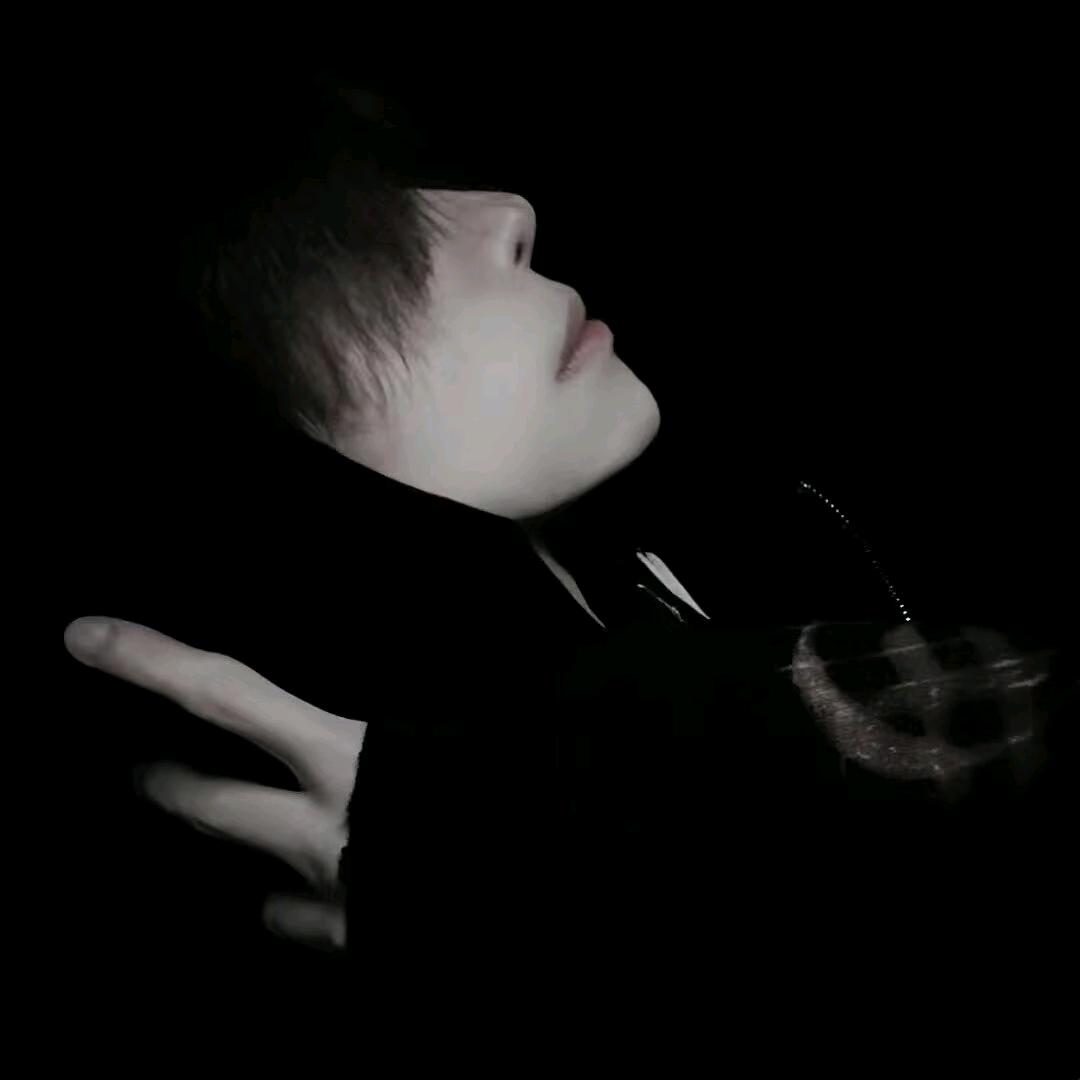 ℳᥫᩣ ✨ℳ̶̶̶̶♡̶҉冷訫ℳ♑