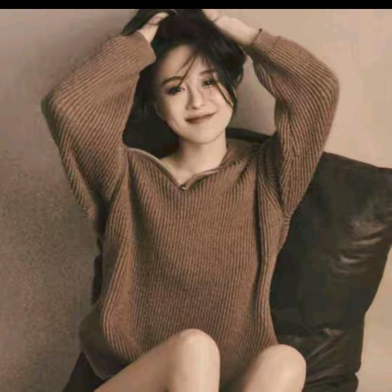 艾文文IRIS-直播爆款穿搭🔥