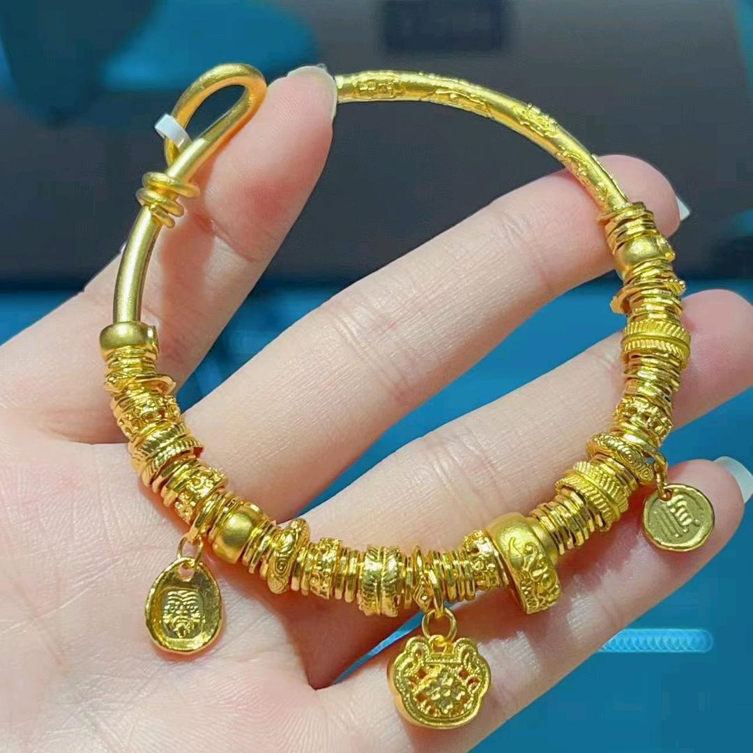 黄金珠宝搬运工