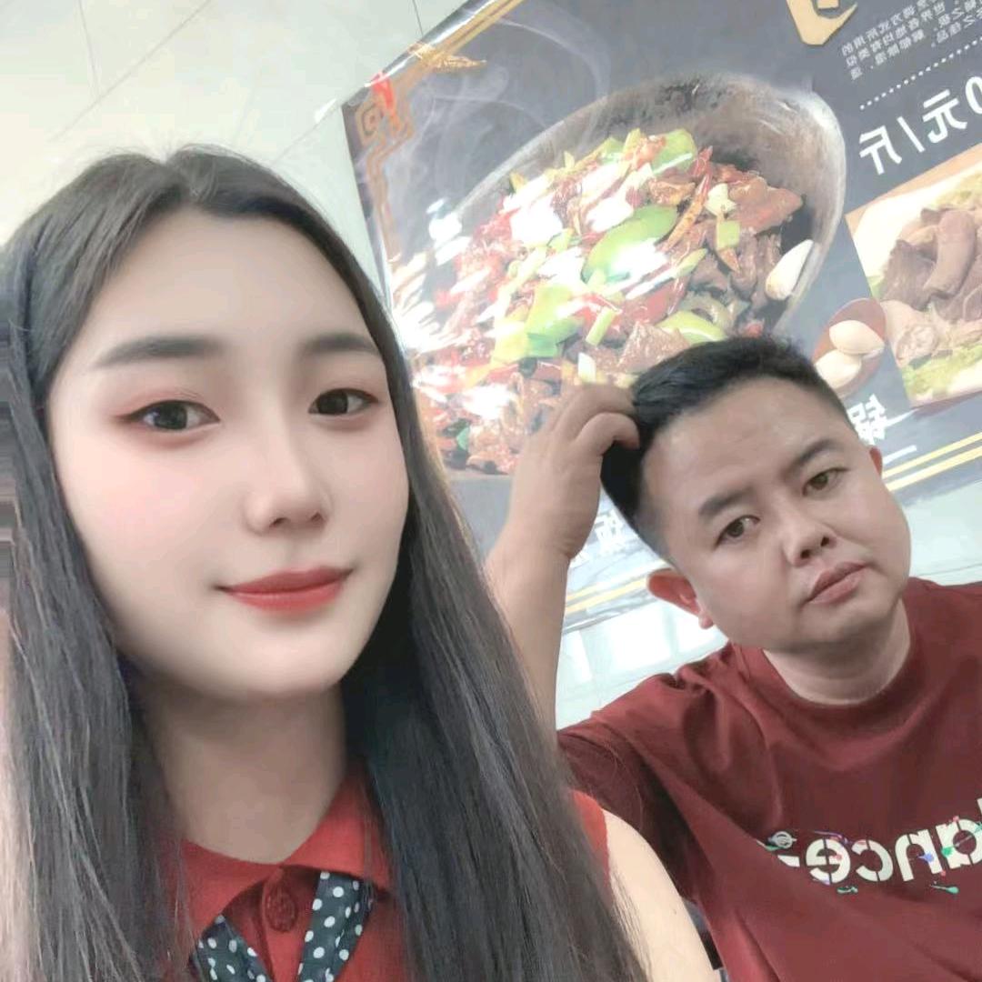 韦成年