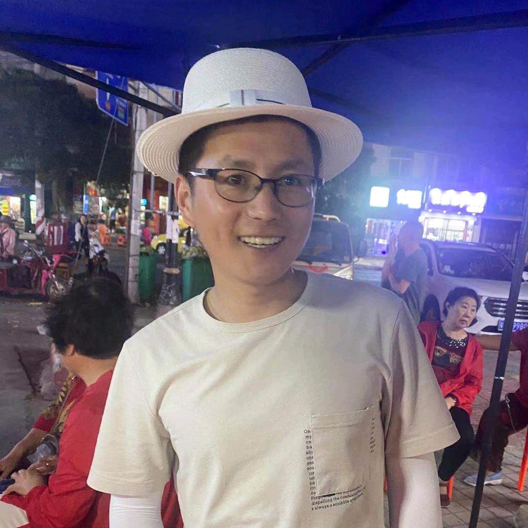 小吕（首播12.10分）