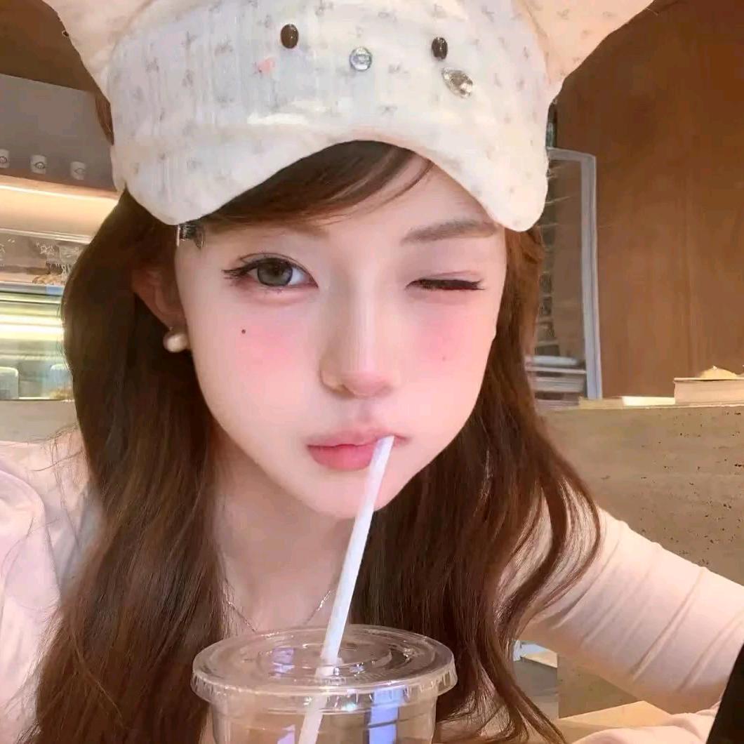 卖萌被骂死装货