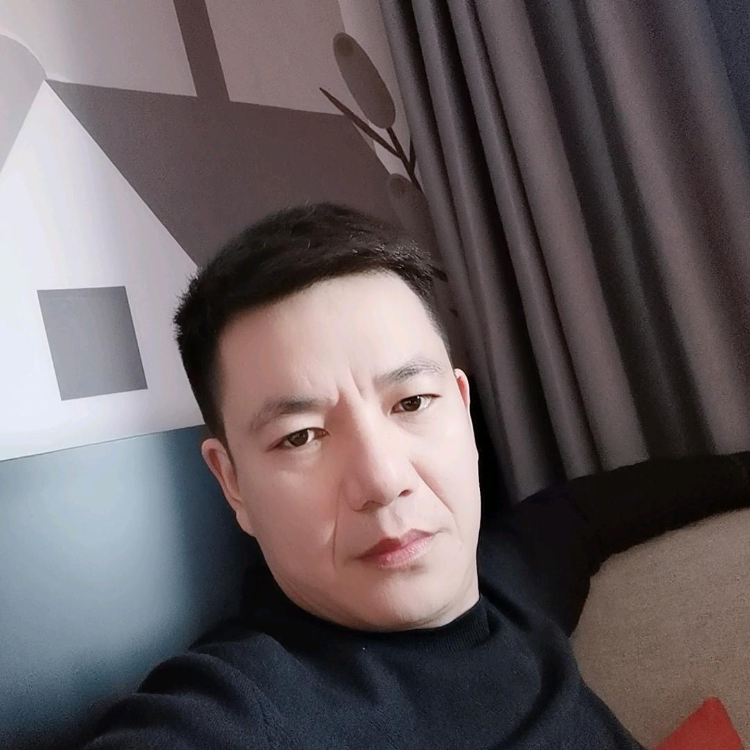 陈默是金
