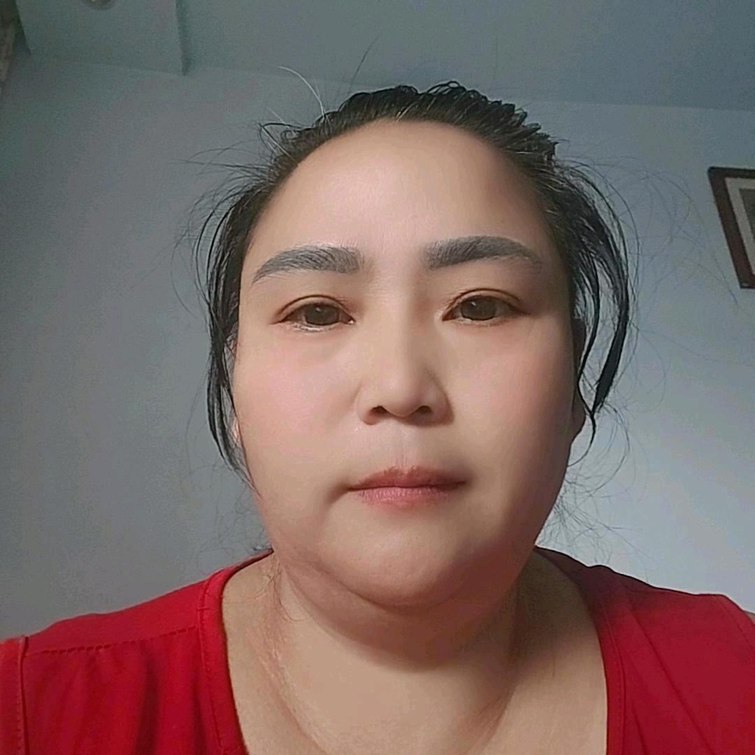 魏宗英主播冰山美人