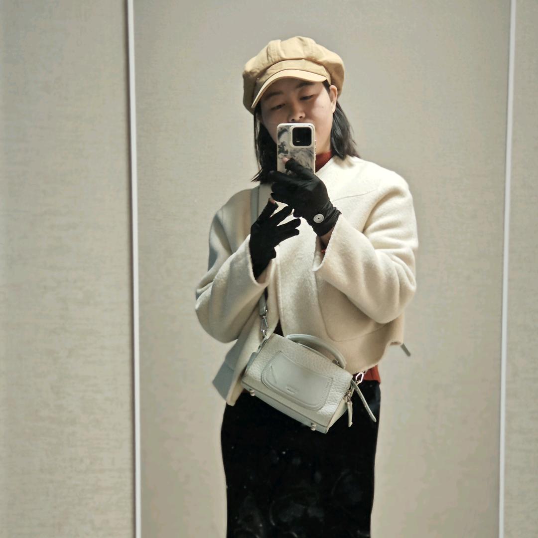 左右家居服装馆