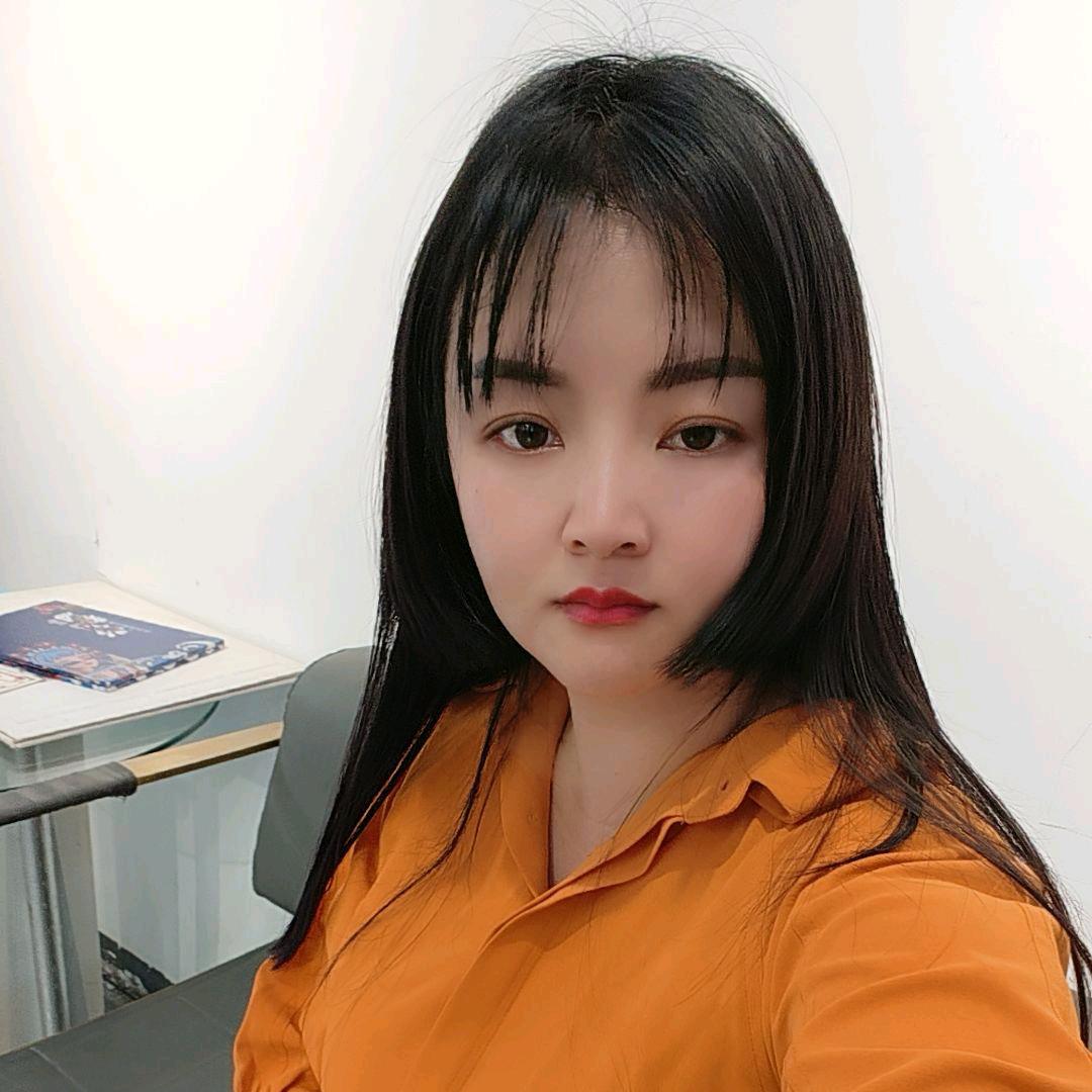 过去的悲伤。傻妞