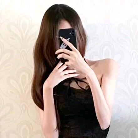 瑛子晒不黑🦅