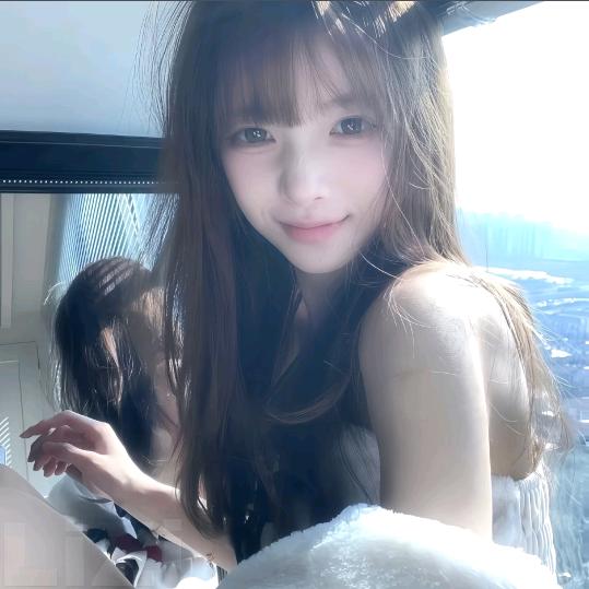 许妤蒽^