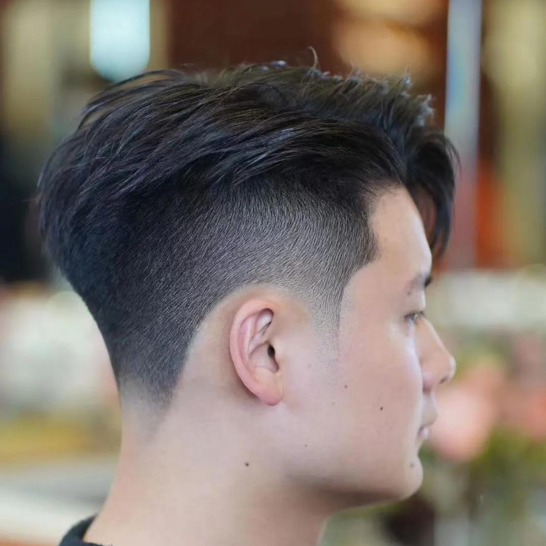 丝采男发馆官方号