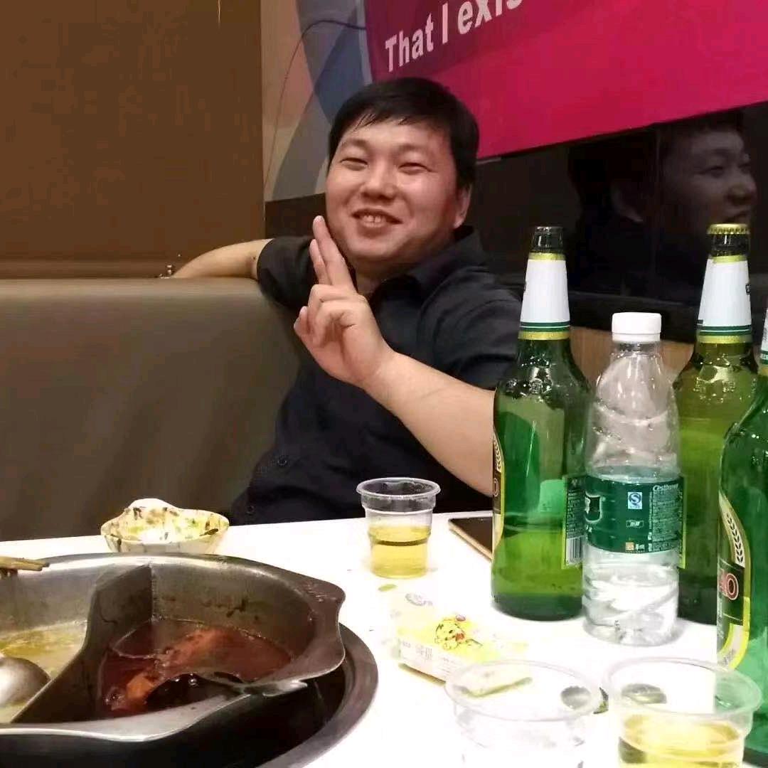 郑州大观依莱俪羽绒服批发