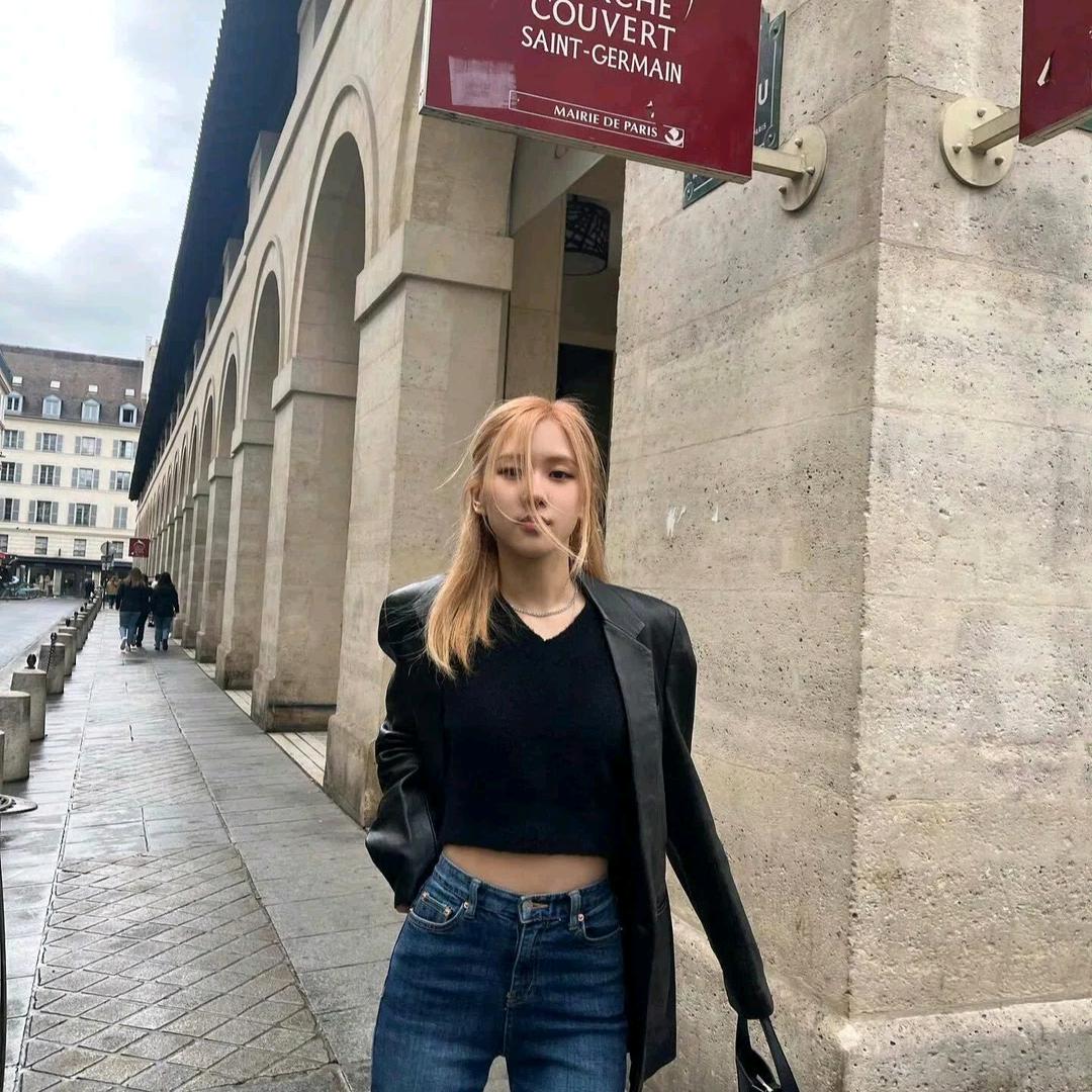@左耳.