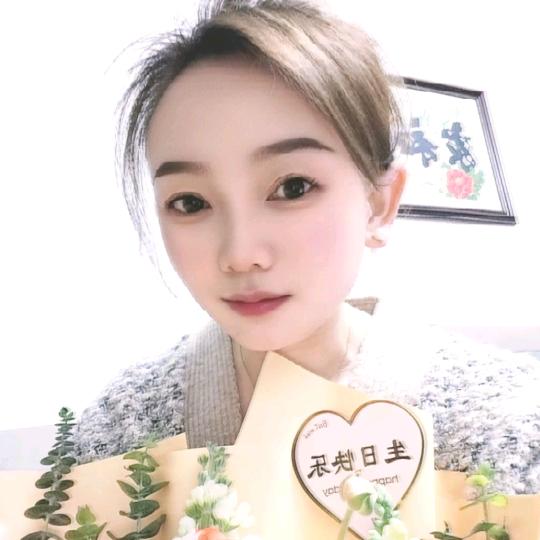 @奶油泡胡
