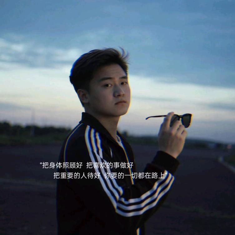 🚬大叔ಇ很简单࿐