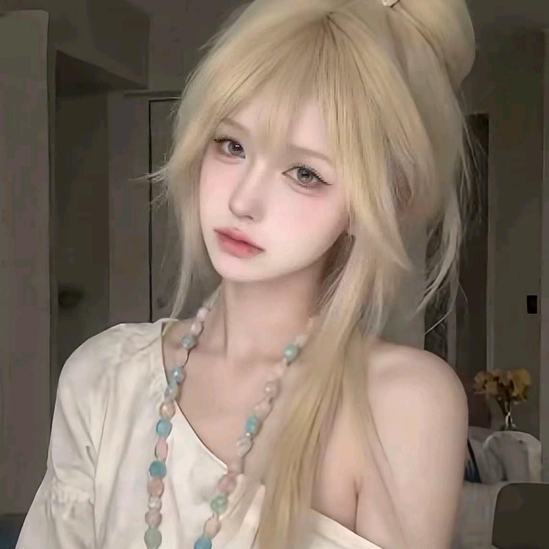 爱吃草莓🍓🌝᭄₍˄·͈༝·͈