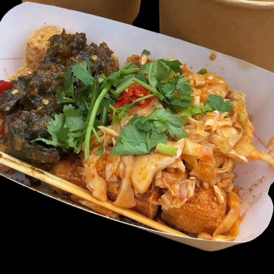 莲姐皮蛋臭豆腐