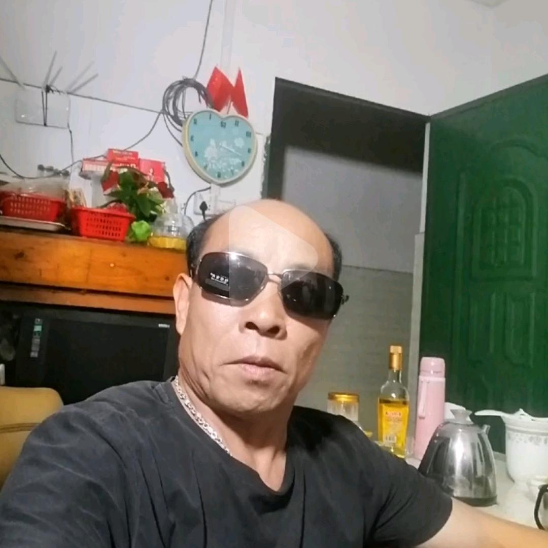 宠梅子