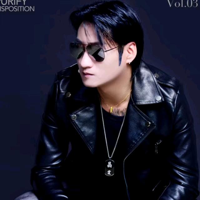 艺人♬ Michael霆峰