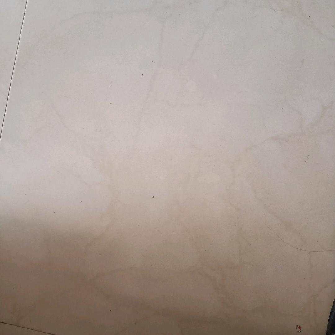顶着烈日为生活