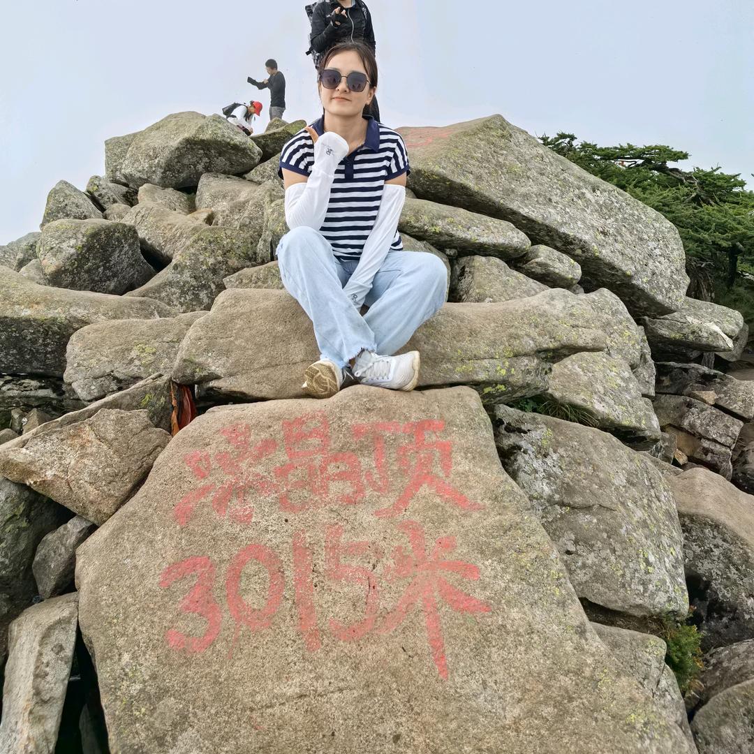 平凡😘