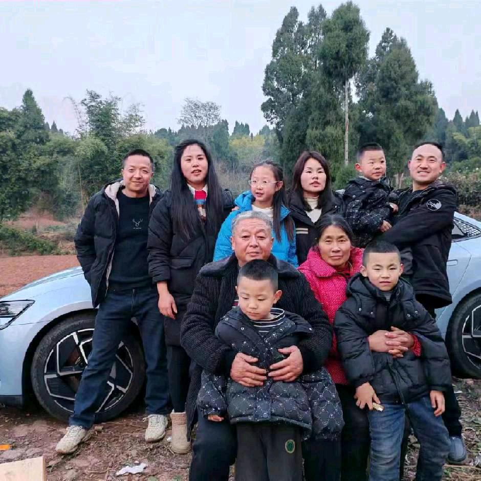同时天下轮落人，何必为难老年人？