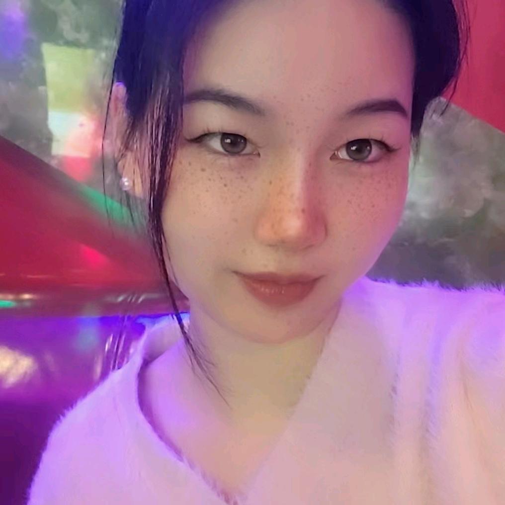 这个女人叫美美
