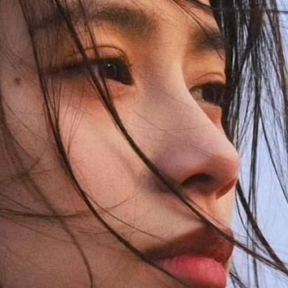 @德ཆེན་巴མོ་༎